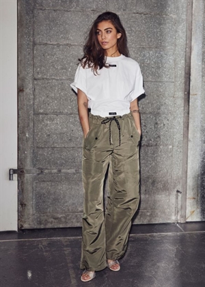 Romie pleat tee White HAUTE L\'AMITIÈ